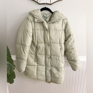 Zara Girls Size 13-14 Sage Green Quilted Puffer Jacket with Hood